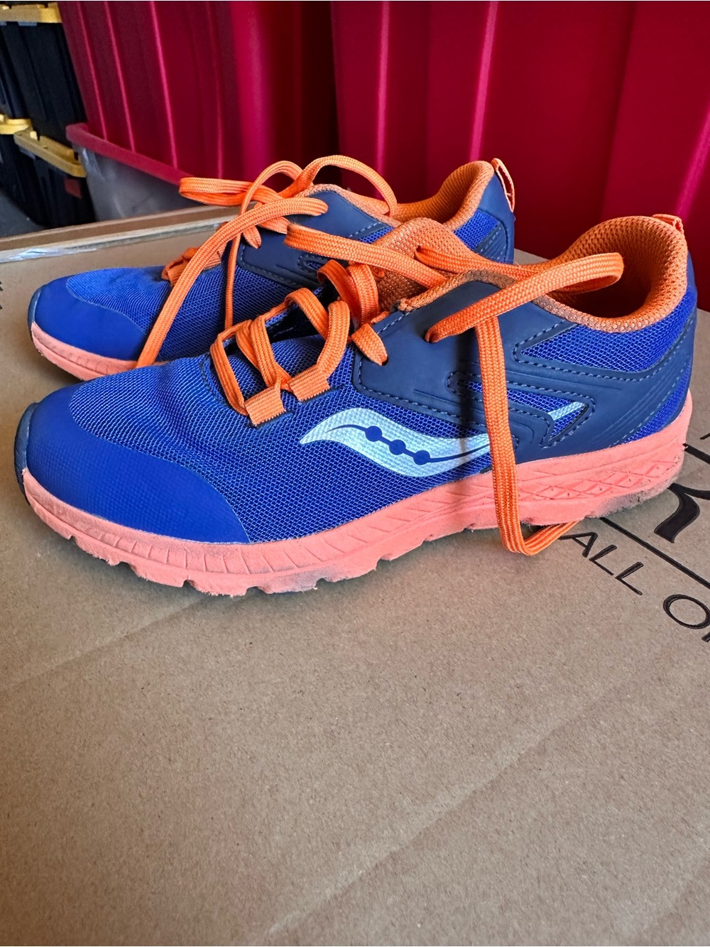 Saucony Kids Blue and Orange Trail Sneakers